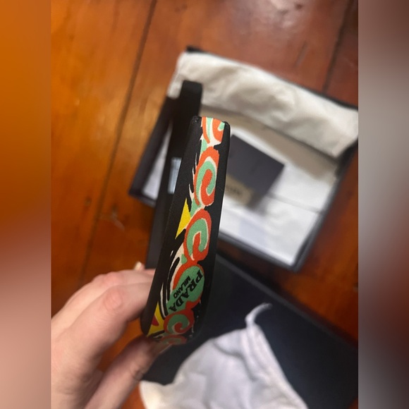 PRADA like new Cappelli in astro headband w/ box and dustie - Picture 6 of 8